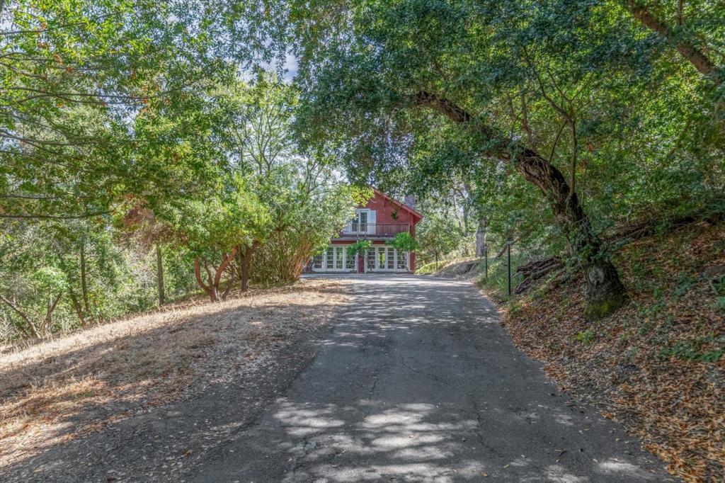 main property photo 40