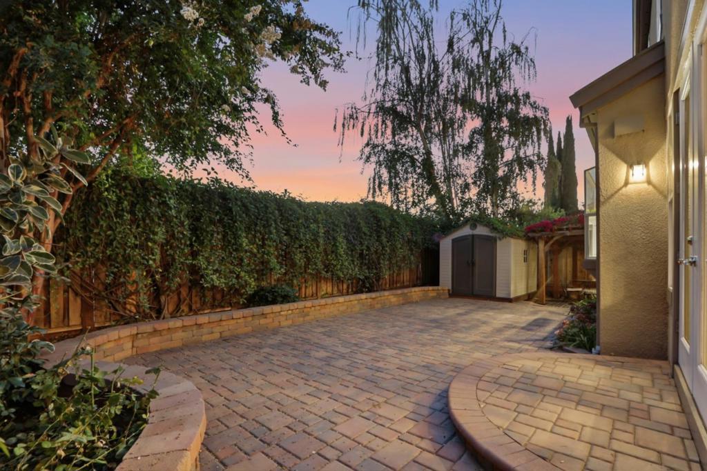 main property photo 58