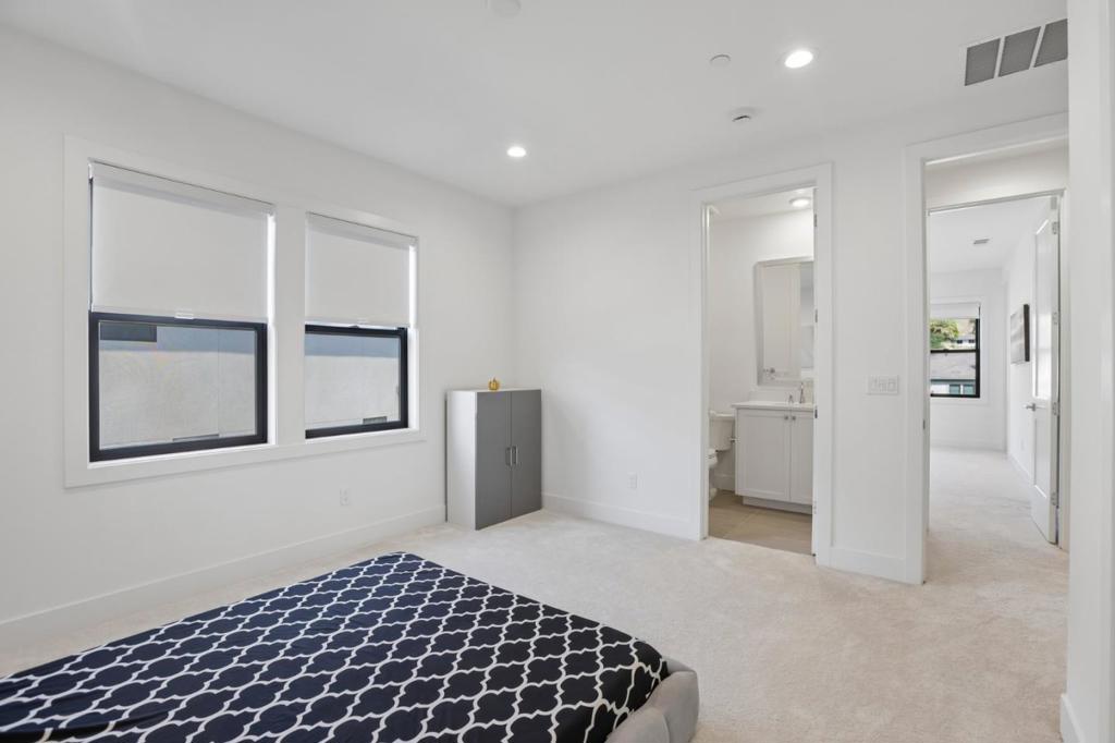 main property photo 66