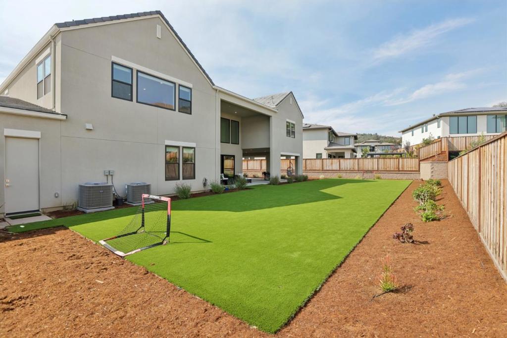 main property photo 85