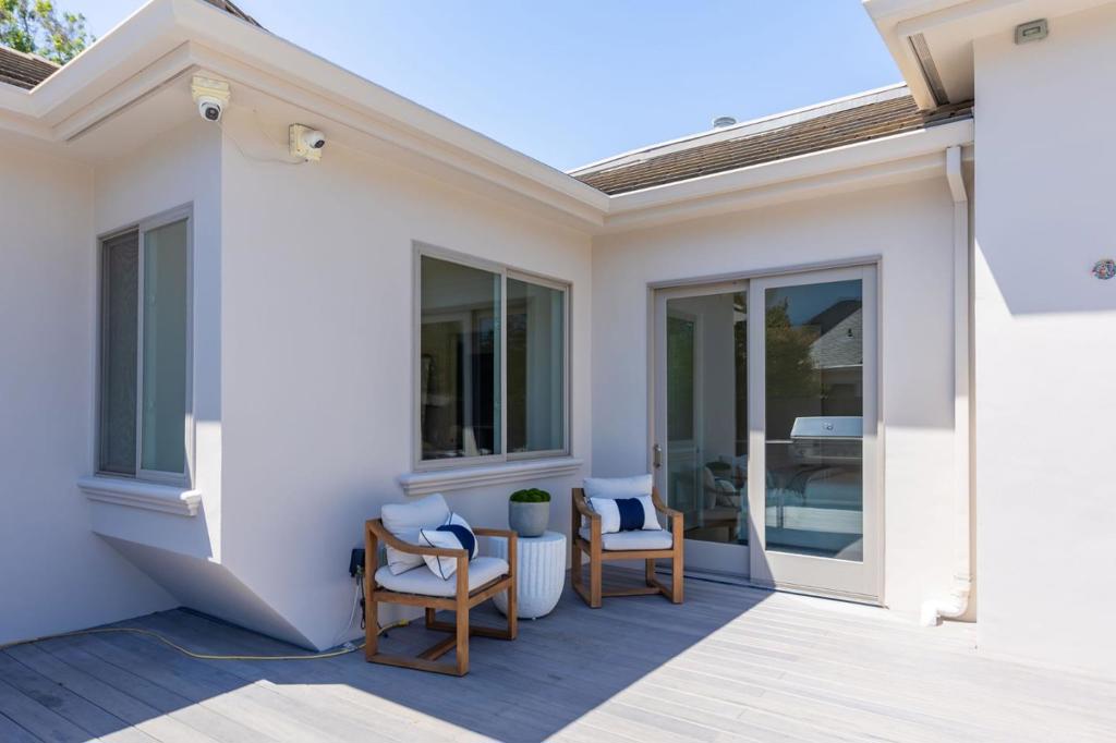 main property photo 65