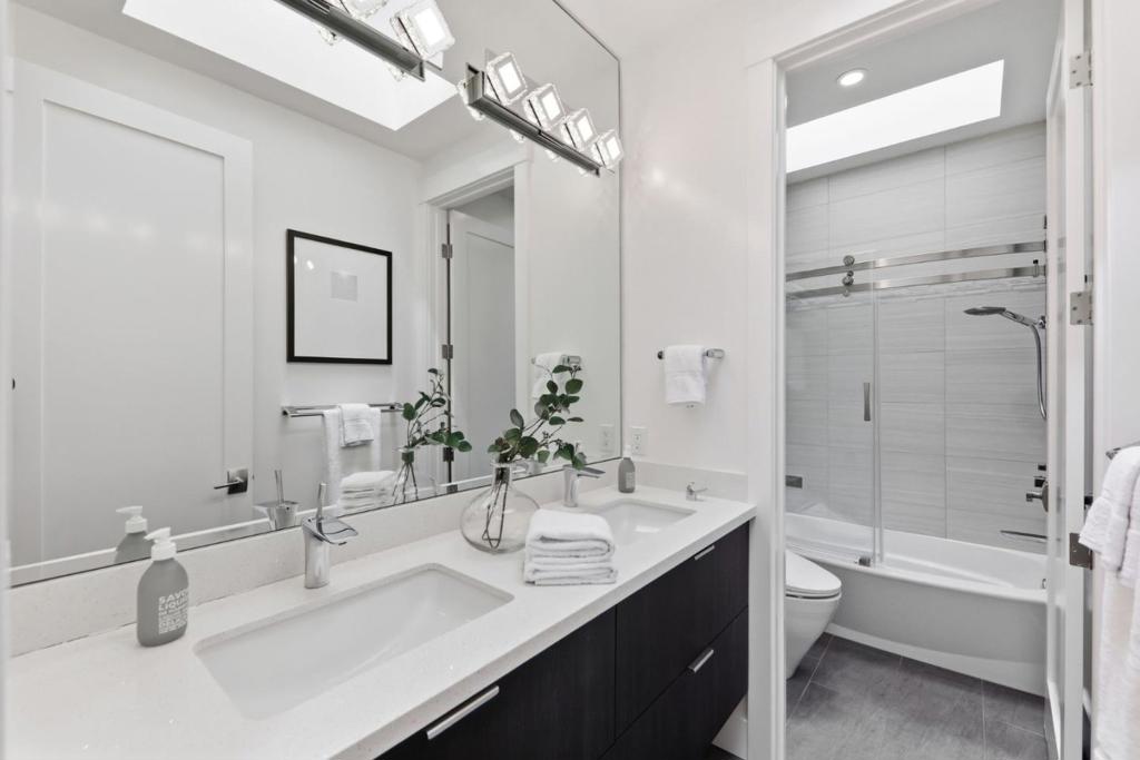 main property photo 68
