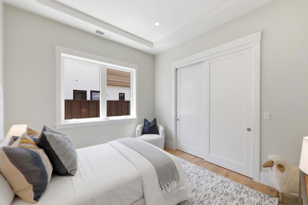 main property photo 72
