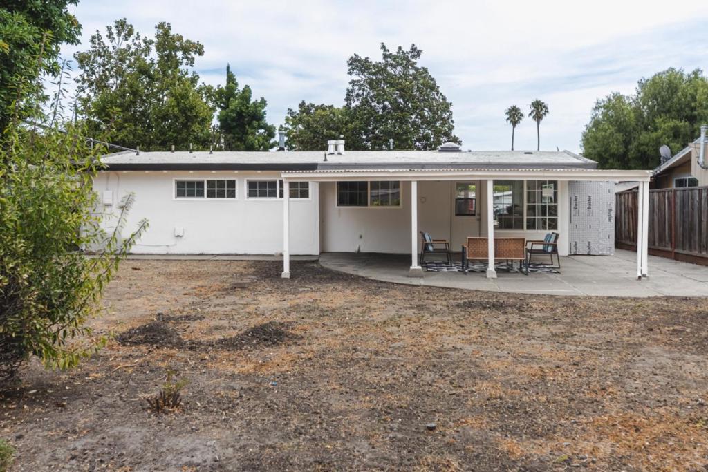 main property photo 78