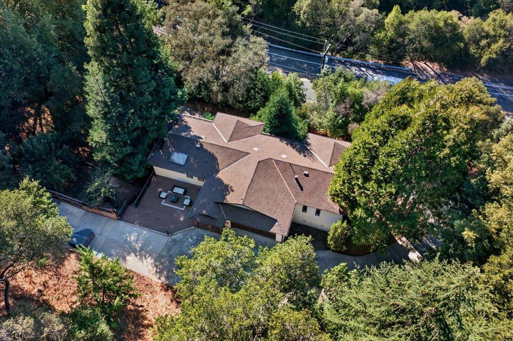 main property photo 77