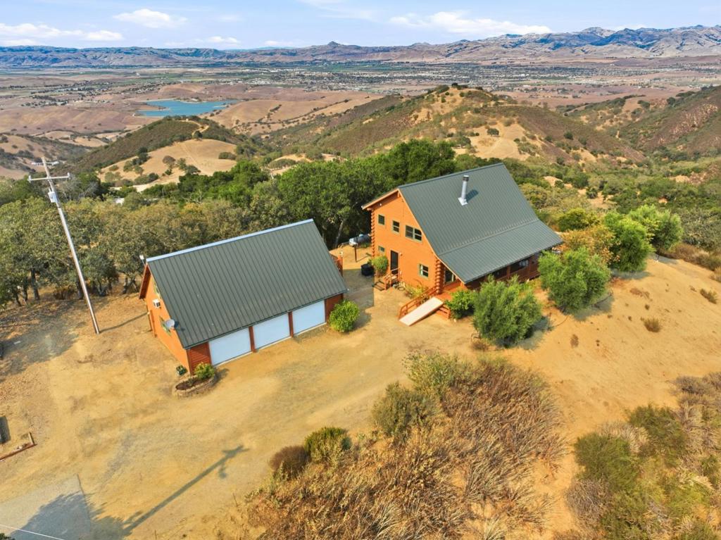 main property photo 45