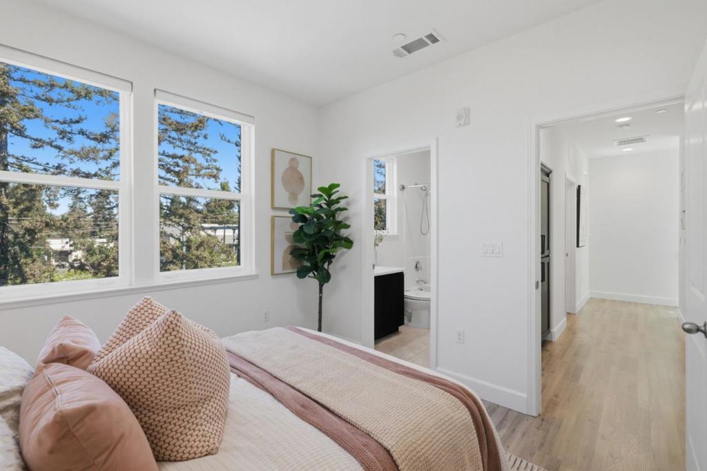 main property photo 70