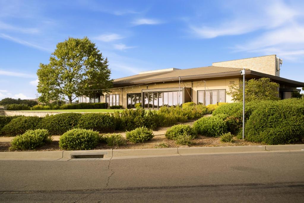 main property photo 68