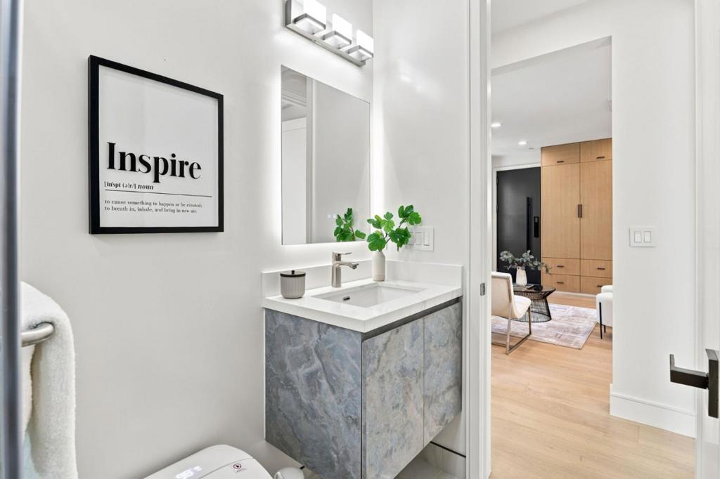 main property photo 70