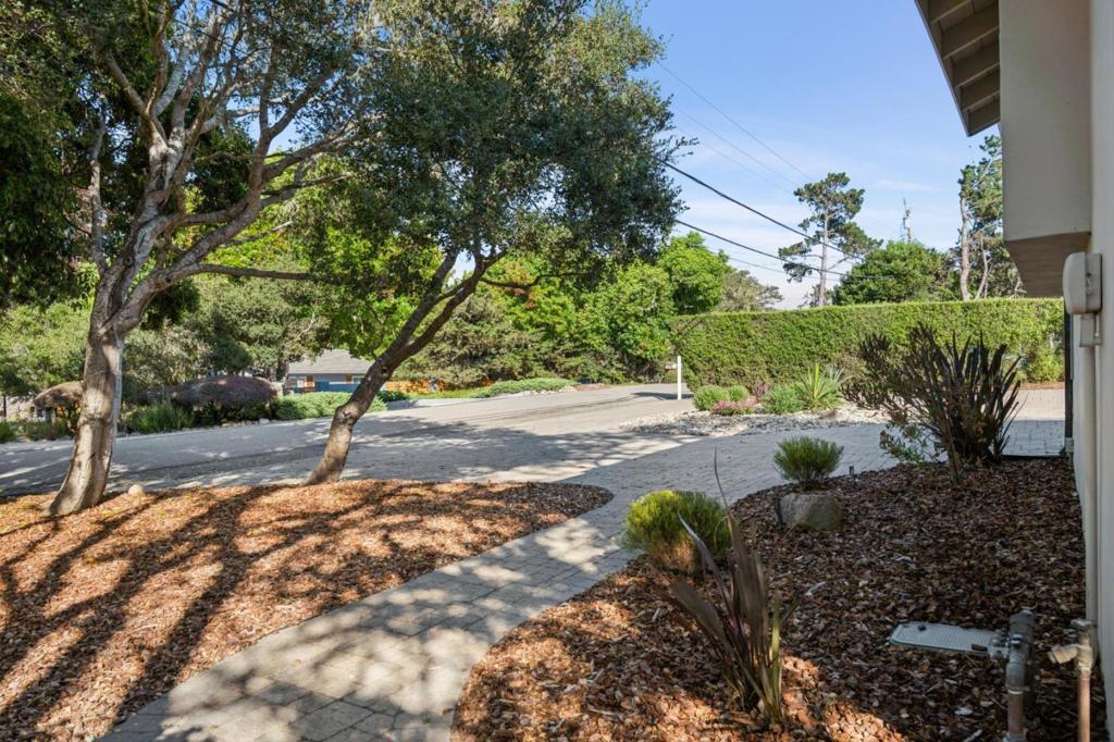 main property photo 61