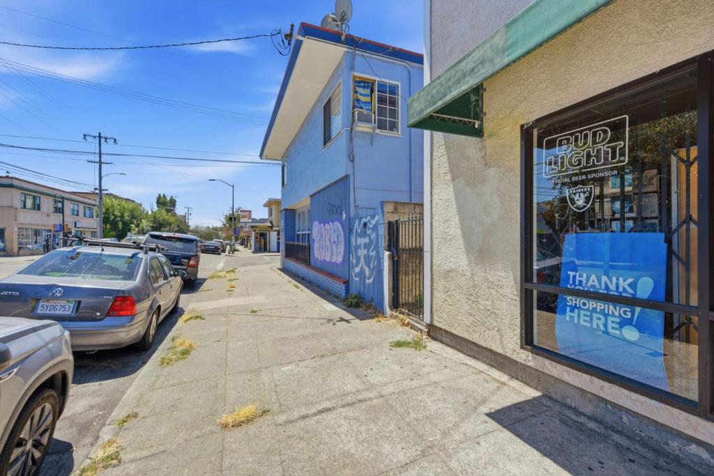 main property photo 48