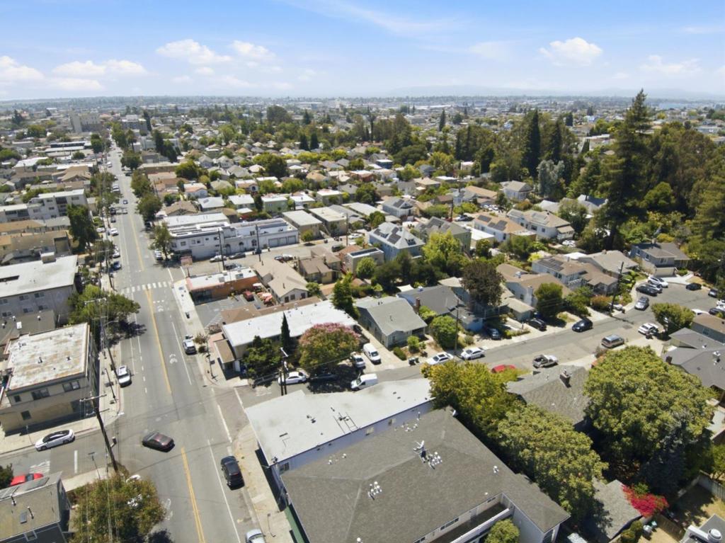 main property photo 66