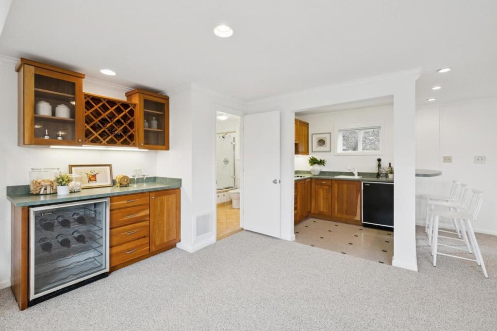 main property photo 77