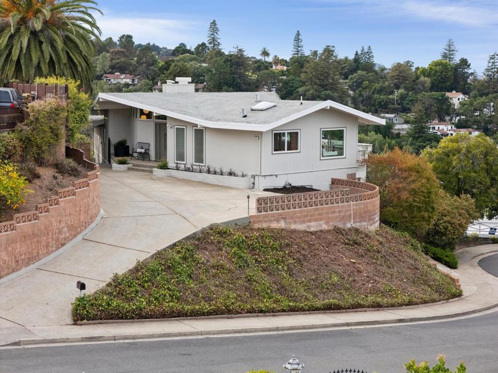 main property photo 87