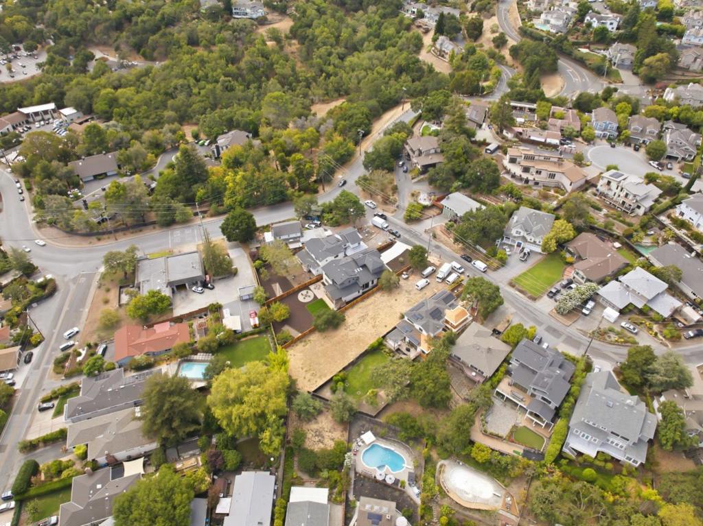 main property photo 83