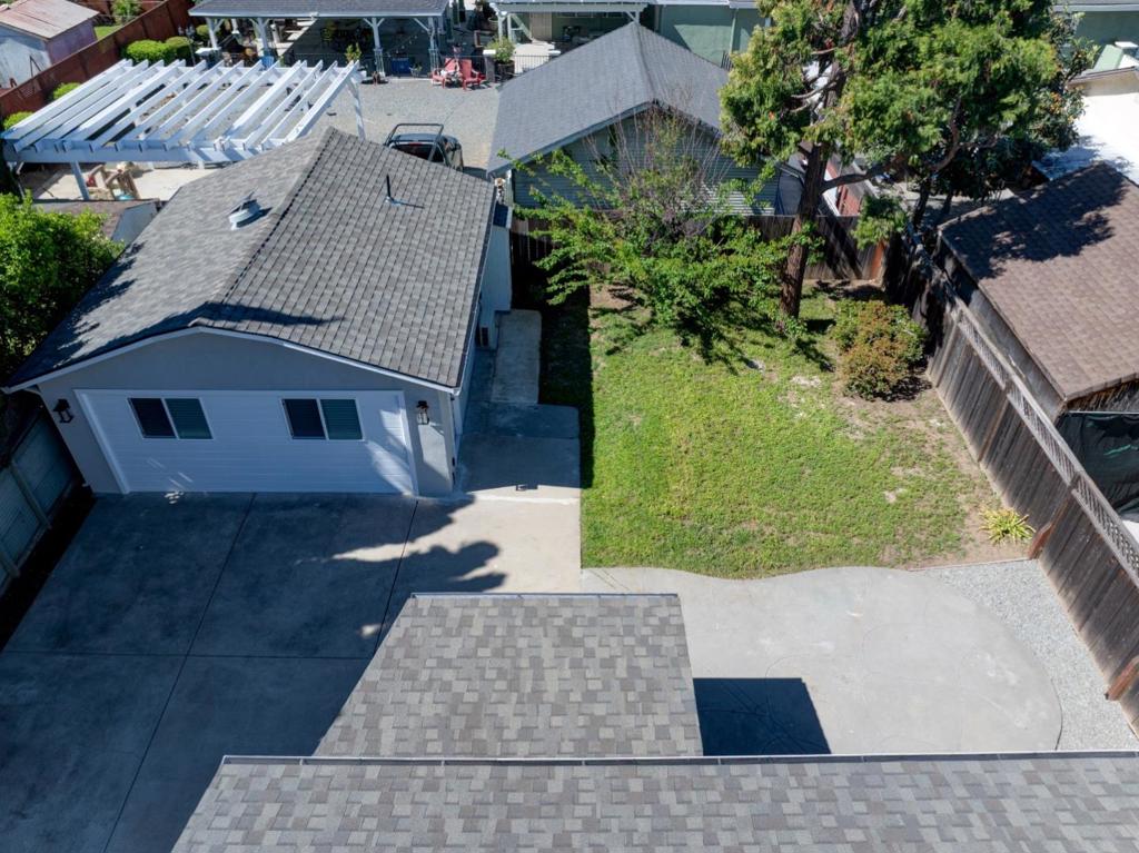 main property photo 59
