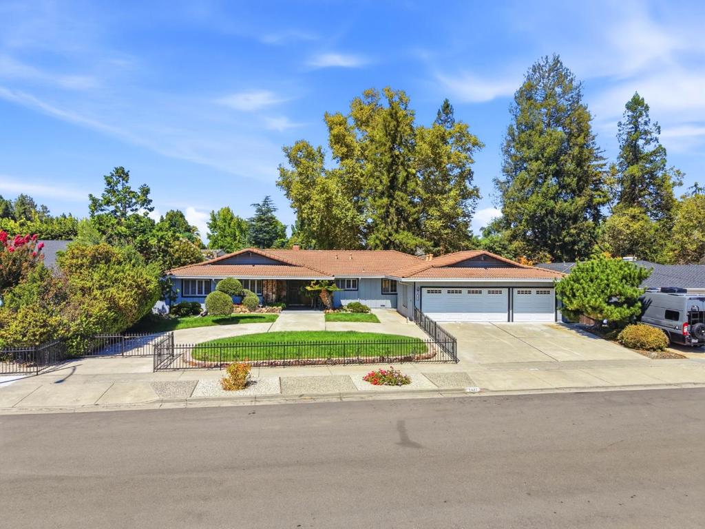 main property photo 53