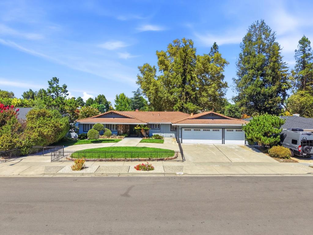 main property photo 54