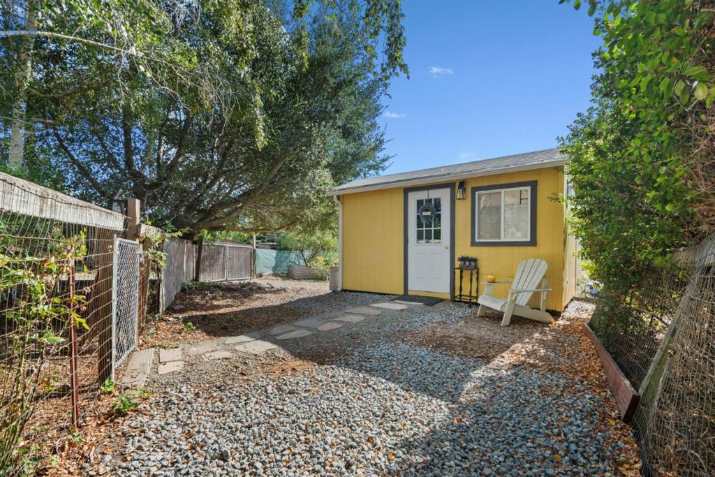 main property photo 112