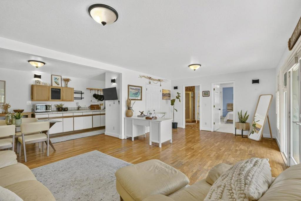 main property photo 63