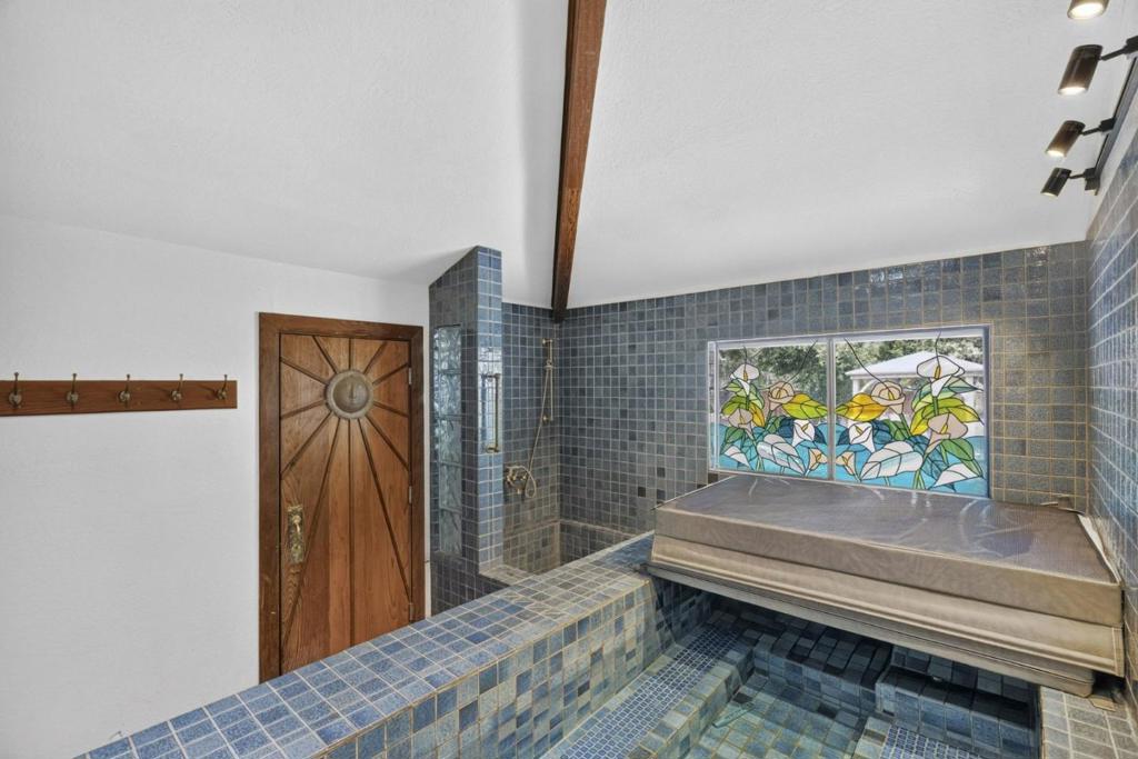 main property photo 71