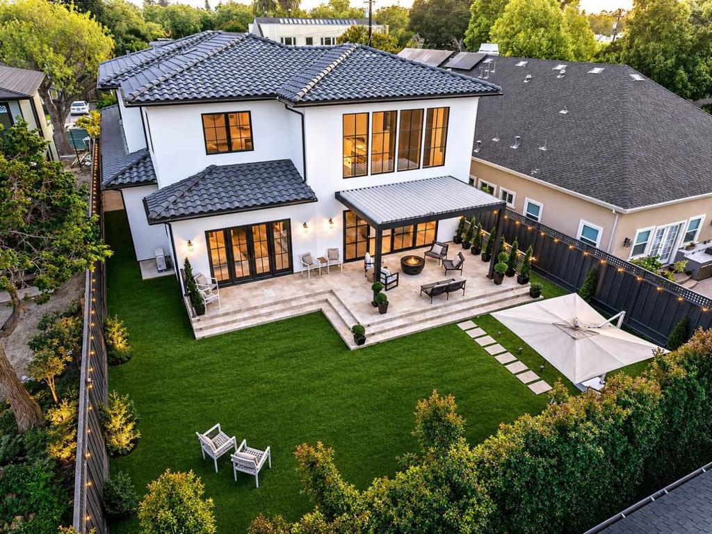 main property photo 68
