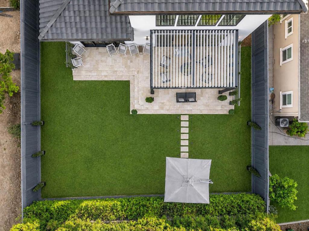 main property photo 70