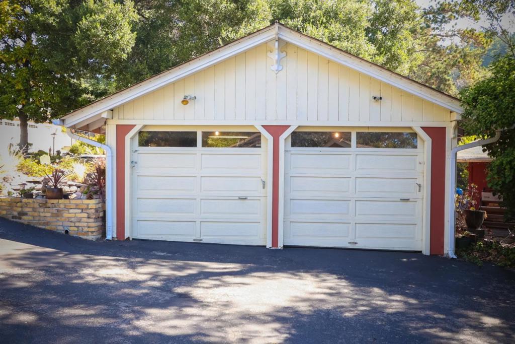 main property photo 79
