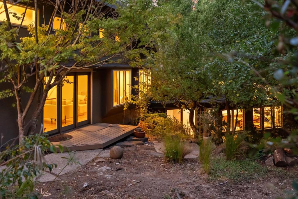 main property photo 61