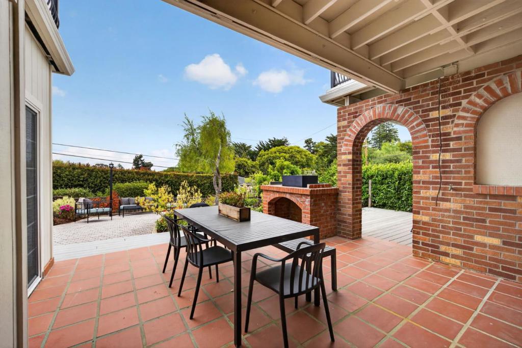 main property photo 60