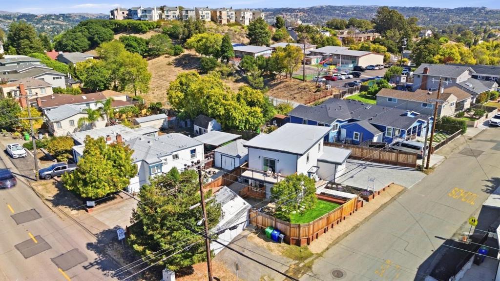 main property photo 65
