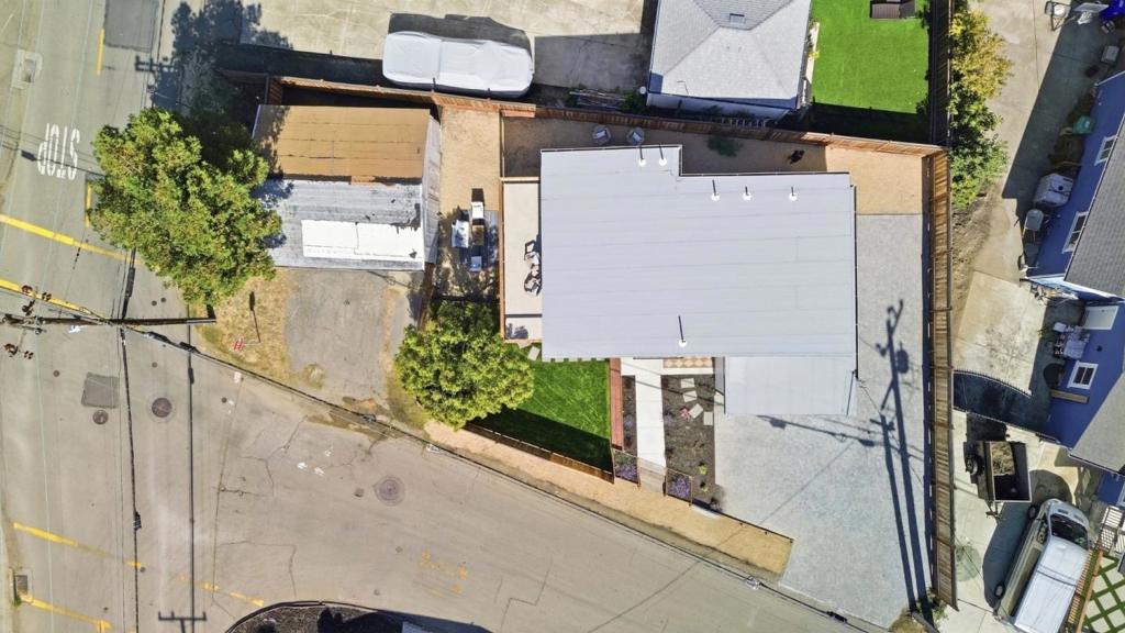 main property photo 71
