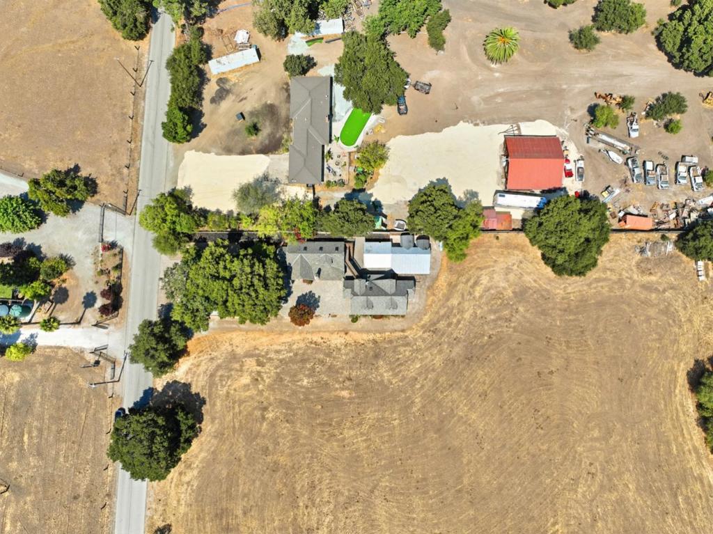 main property photo 70