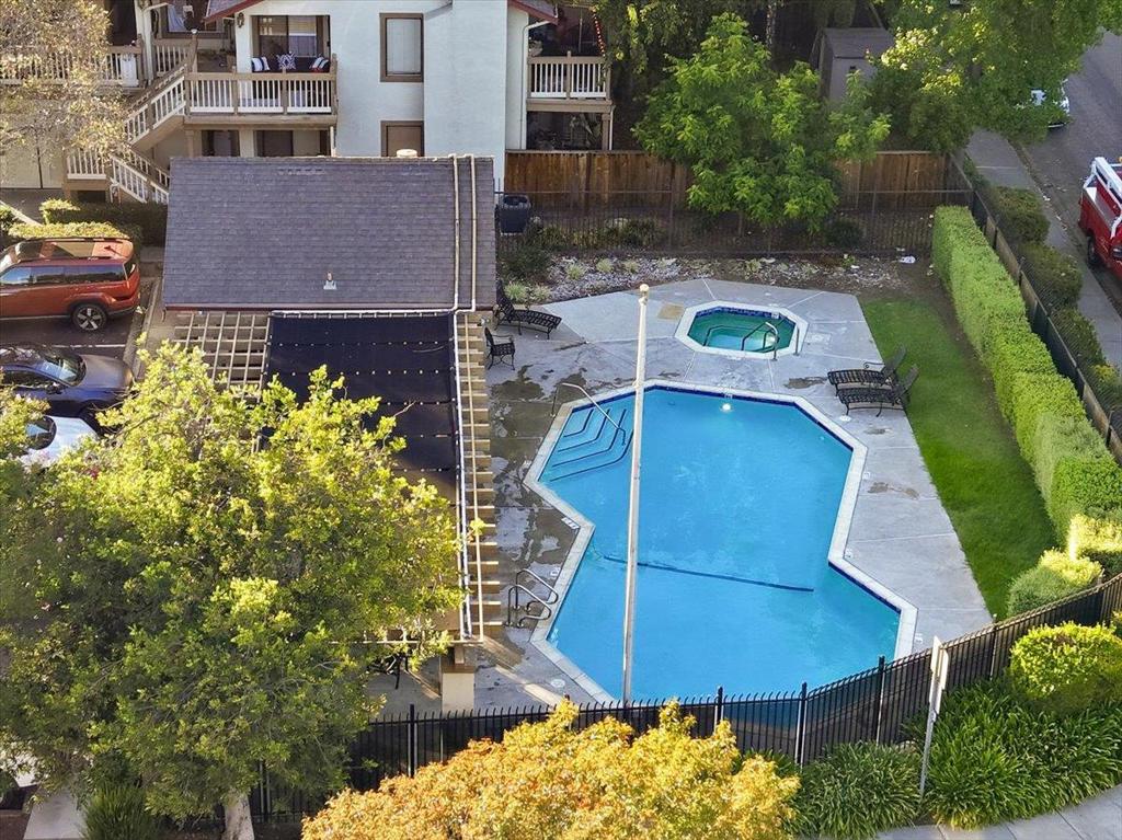 main property photo 51