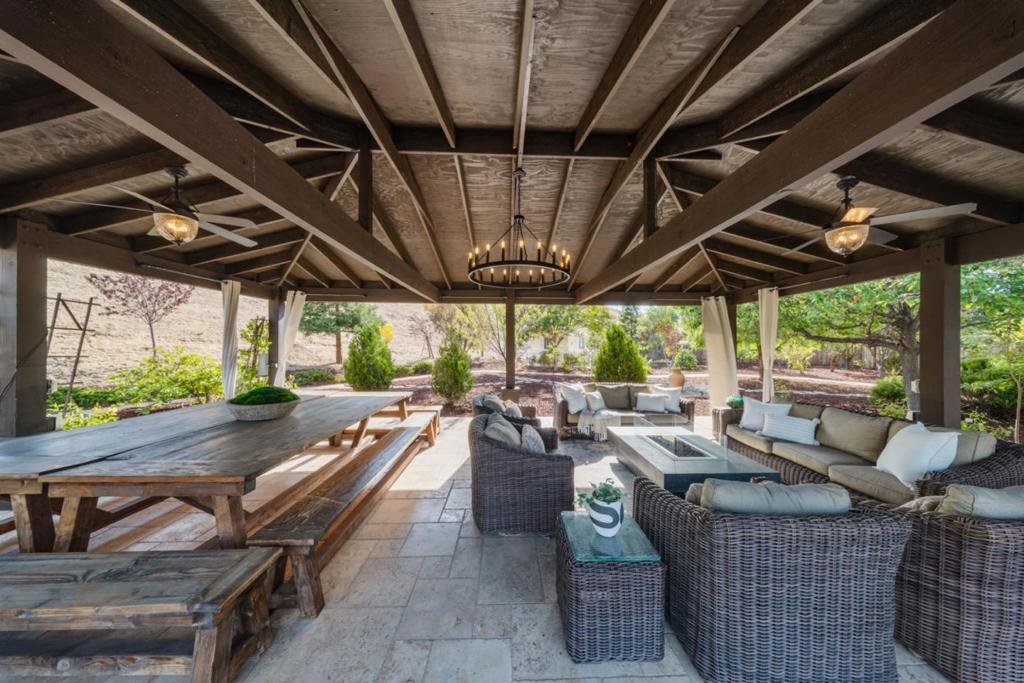 main property photo 76