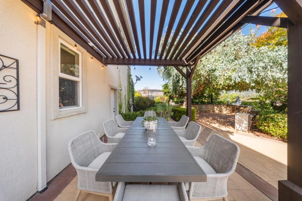 main property photo 78