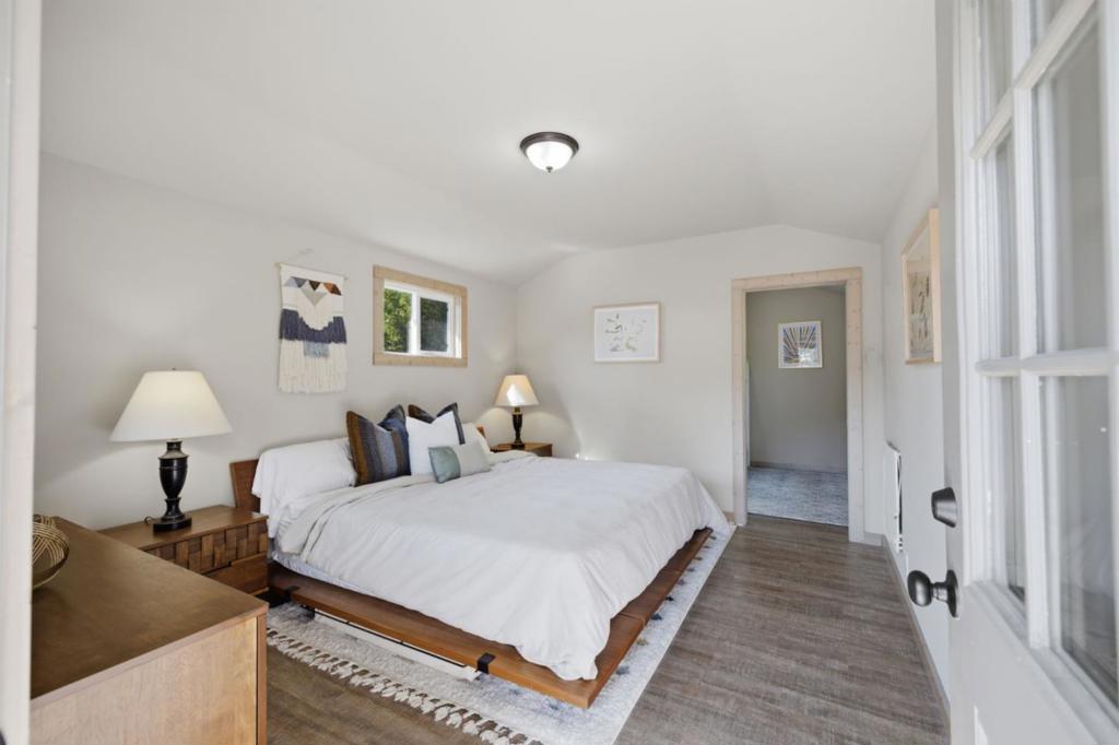 main property photo 74