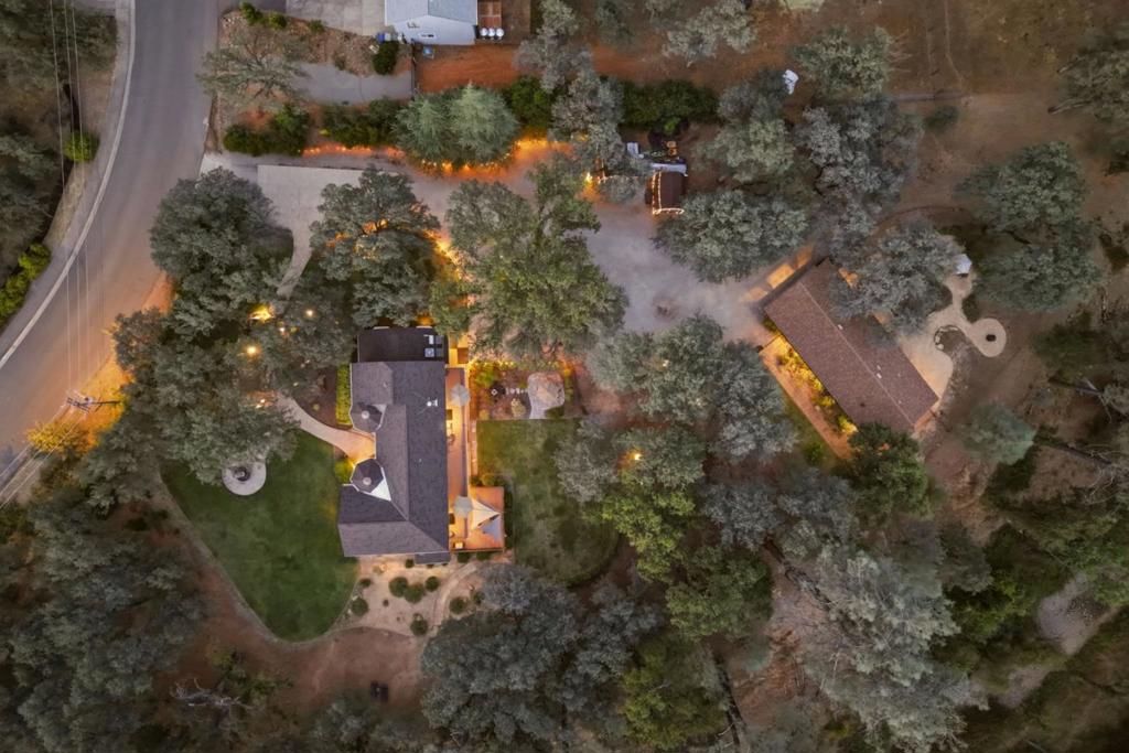 main property photo 99