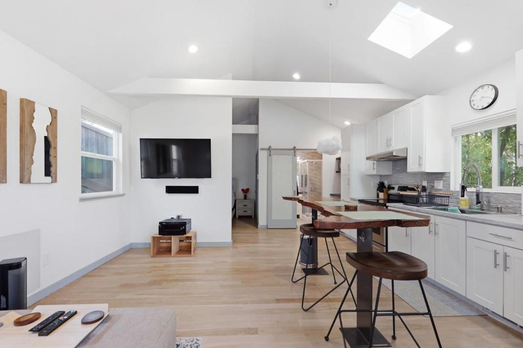 main property photo 104