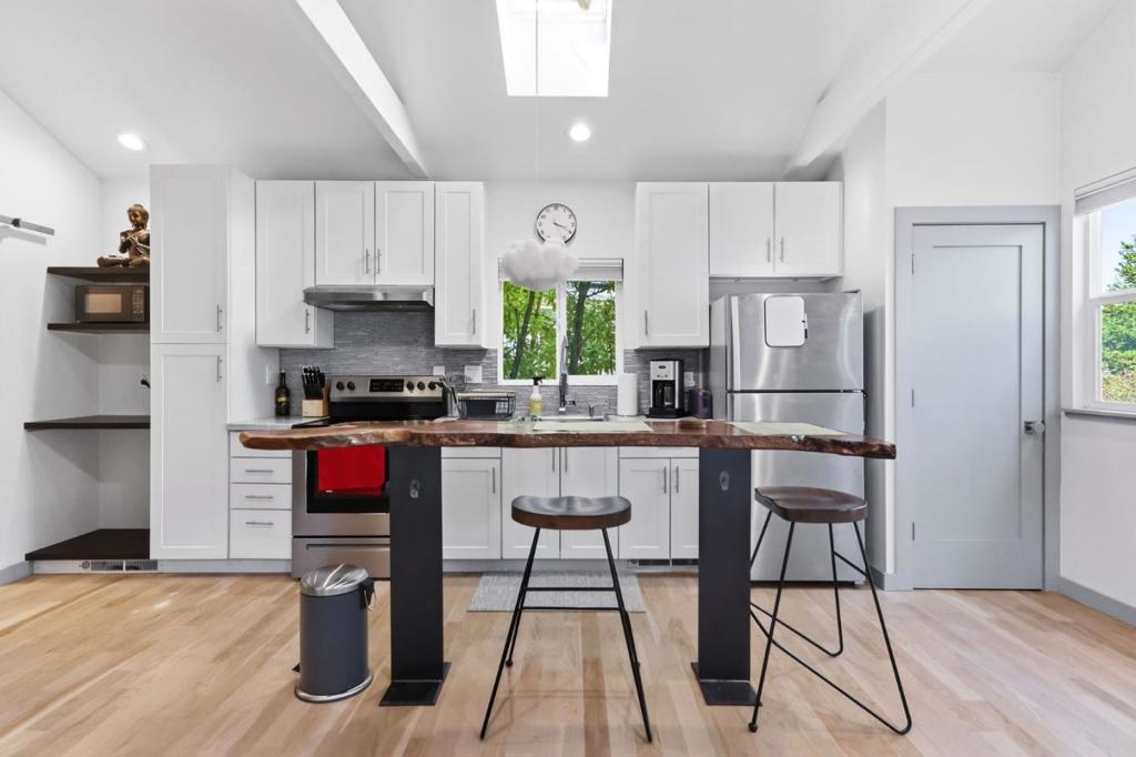 main property photo 106