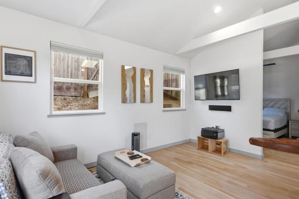 main property photo 109