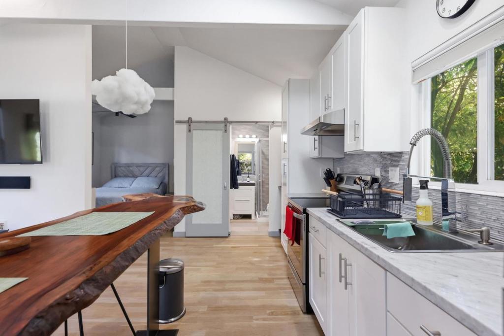 main property photo 110