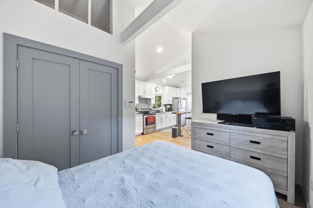 main property photo 113