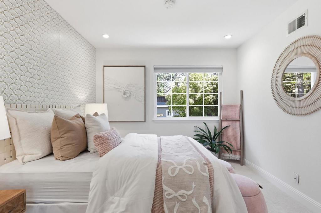 main property photo 65