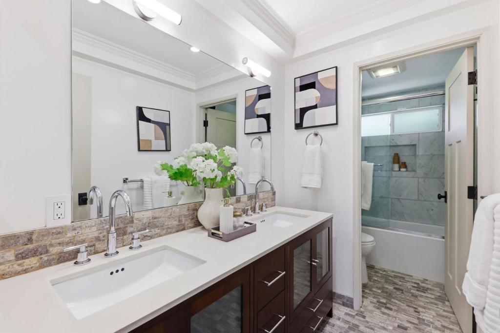 main property photo 67