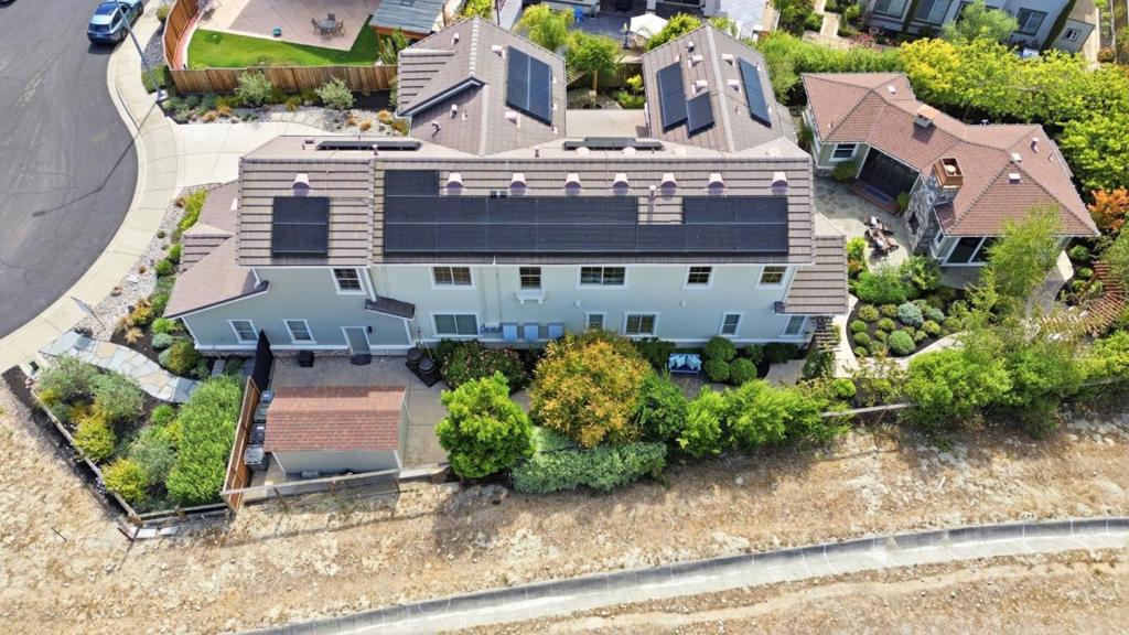main property photo 66