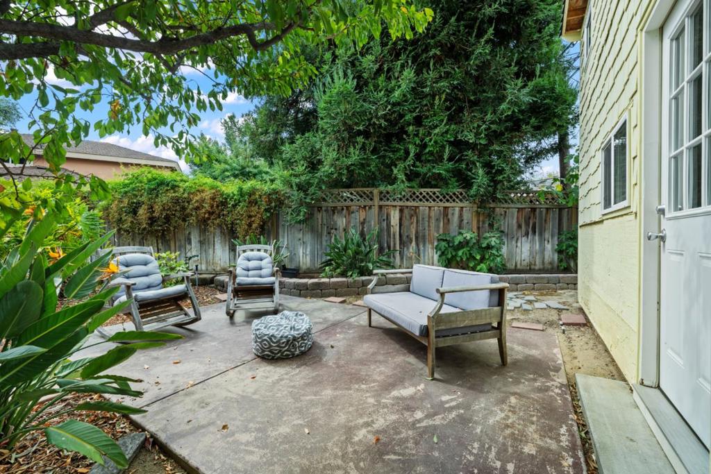 main property photo 76