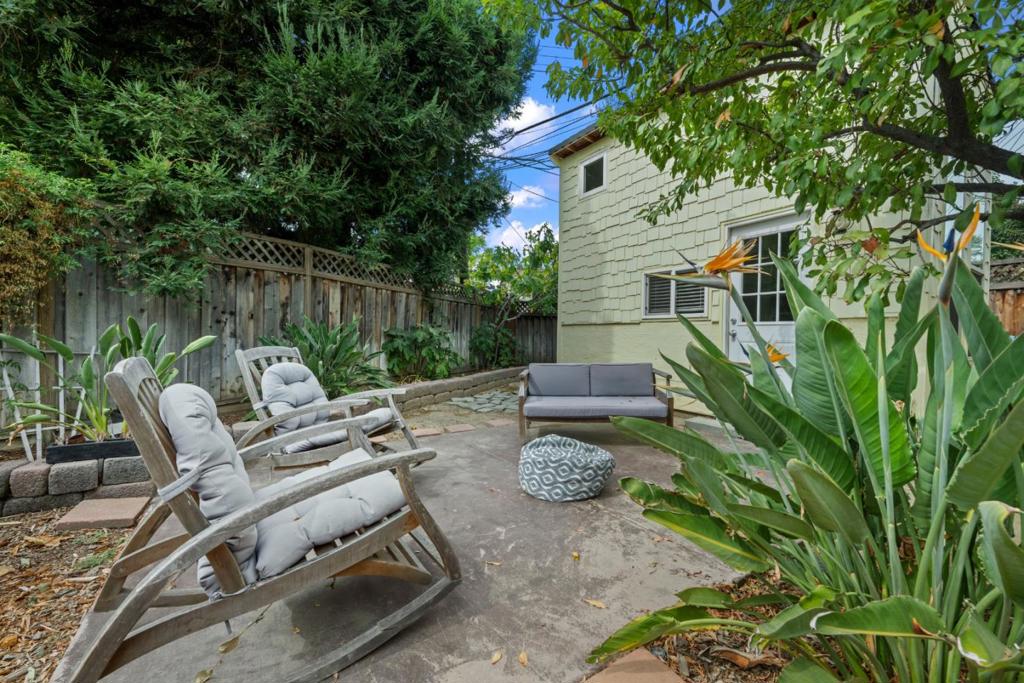 main property photo 77