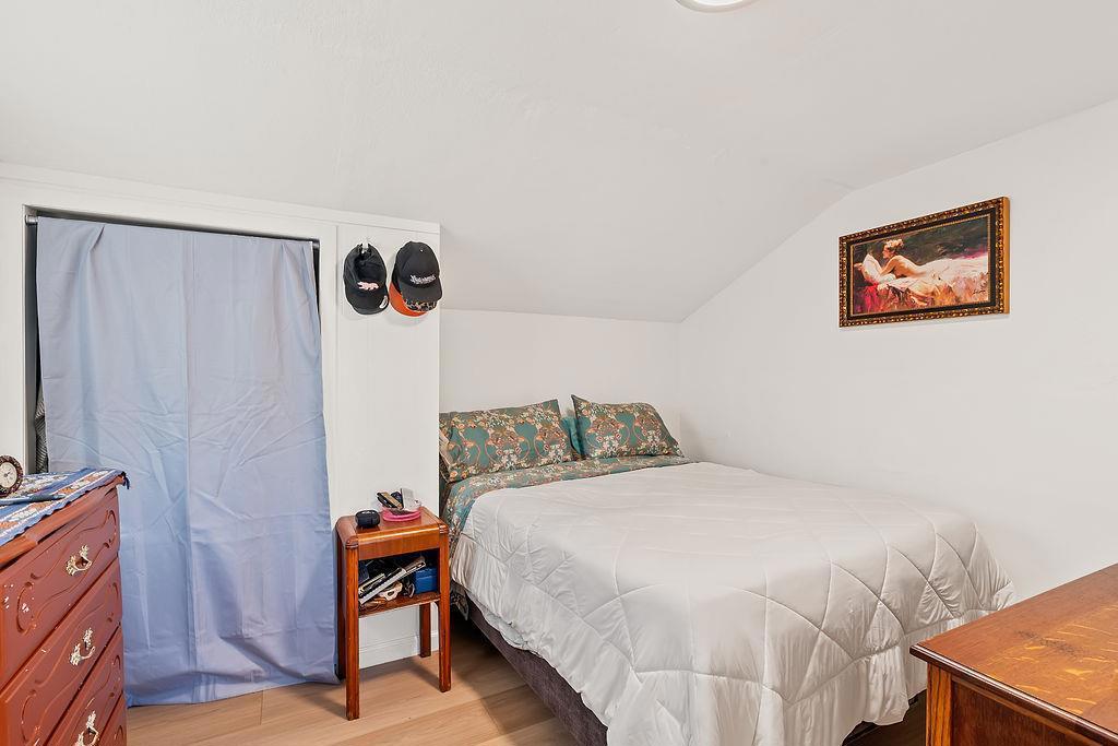 main property photo 70