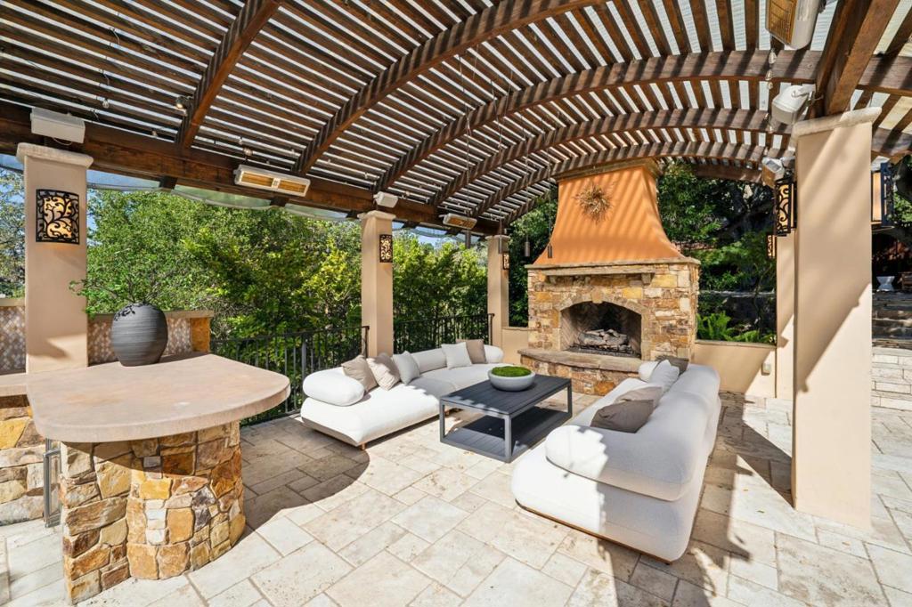 main property photo 51